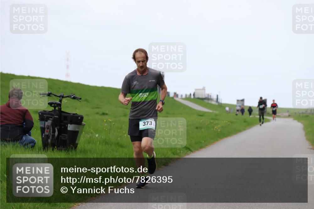 04.05.2025 - 8. Wedeler Halbmarathon Yannick Fuchs http://msf.ph/oto/7826395 04.05.2025 11:13:44 Laufen 373 meine-sportfotos.de