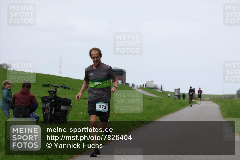 04.05.2025 - 8. Wedeler Halbmarathon Yannick Fuchs http://msf.ph/oto/7826404 04.05.2025 11:13:44 Laufen 856, 373 meine-sportfotos.de