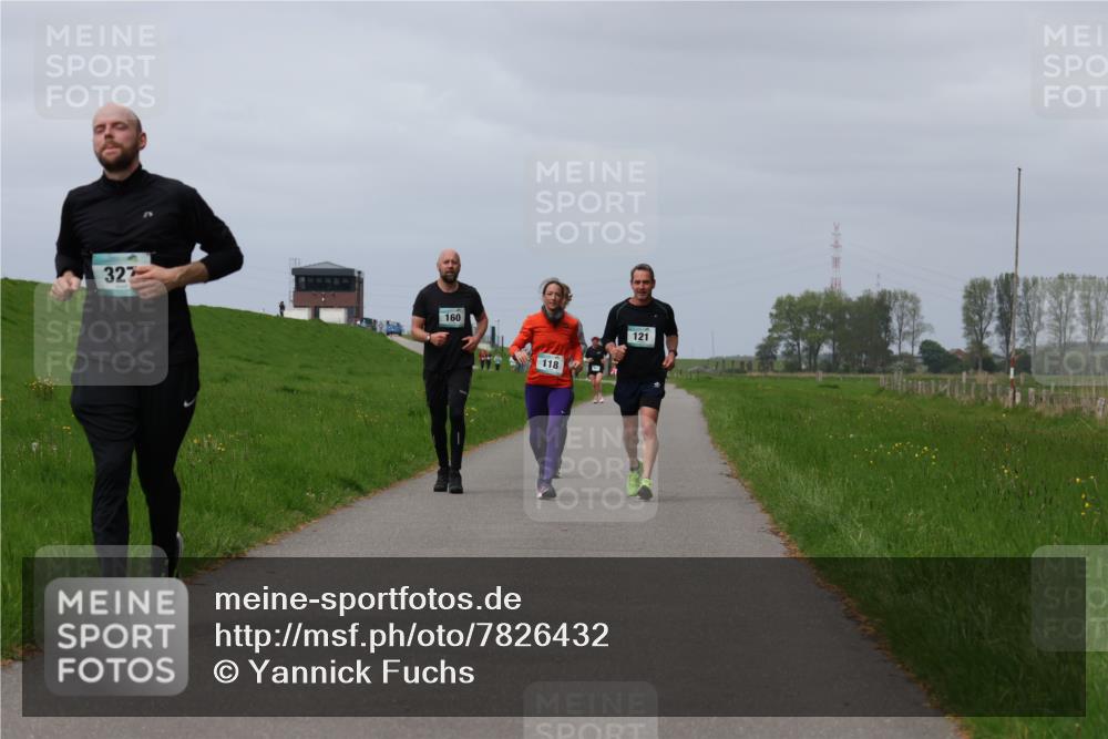 04.05.2025 - 8. Wedeler Halbmarathon Yannick Fuchs http://msf.ph/oto/7826432 04.05.2025 11:55:39 Laufen 327, 160, 118, 121 meine-sportfotos.de