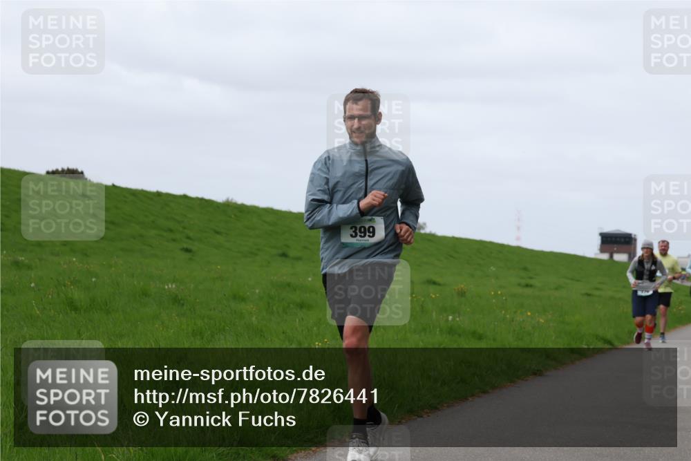 04.05.2025 - 8. Wedeler Halbmarathon Yannick Fuchs http://msf.ph/oto/7826441 04.05.2025 11:33:29 Laufen 399 meine-sportfotos.de