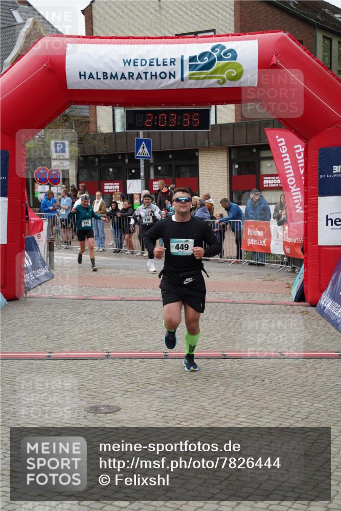 04.05.2025 - 8. Wedeler Halbmarathon Felixshl http://msf.ph/oto/7826444 04.05.2025 12:03:33 Ziel 449, 725 meine-sportfotos.de