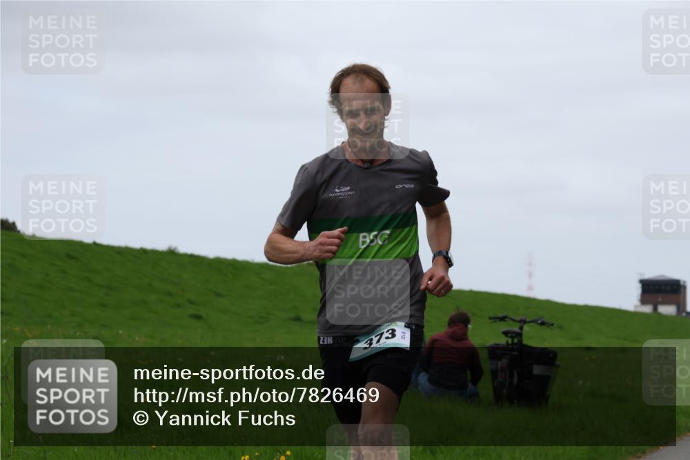 04.05.2025 - 8. Wedeler Halbmarathon Yannick Fuchs http://msf.ph/oto/7826469 04.05.2025 11:13:47 Laufen 23, 373 meine-sportfotos.de
