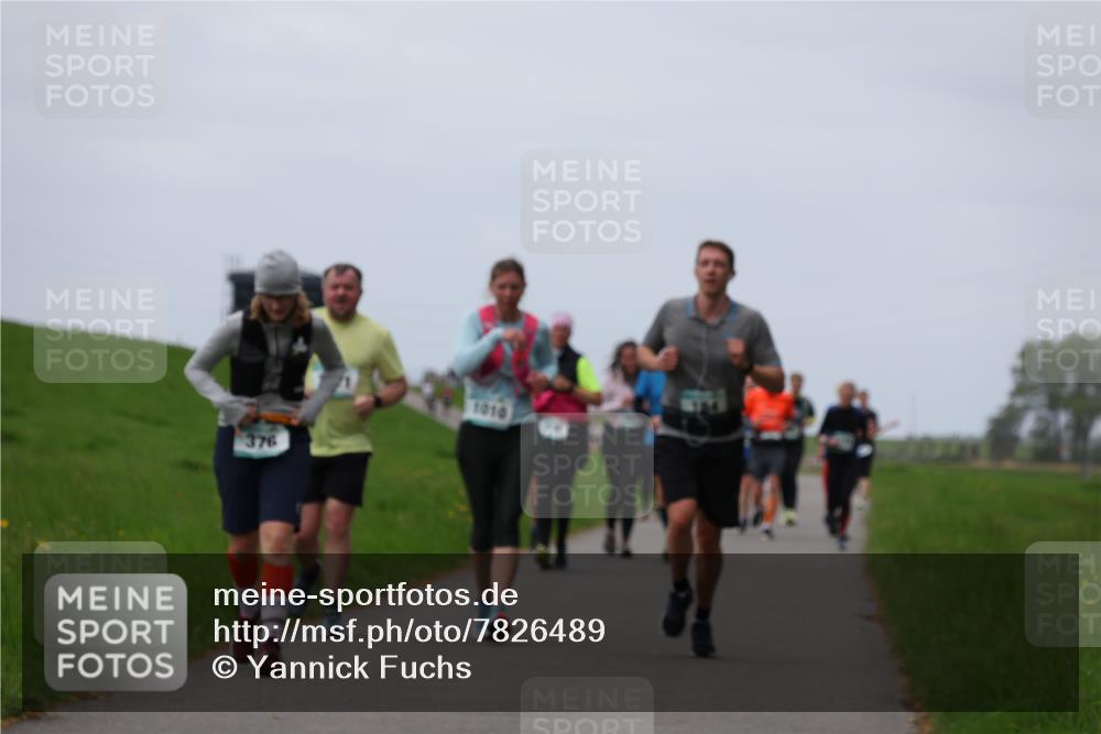 04.05.2025 - 8. Wedeler Halbmarathon Yannick Fuchs http://msf.ph/oto/7826489 04.05.2025 11:33:31 Laufen 376, 1010 meine-sportfotos.de