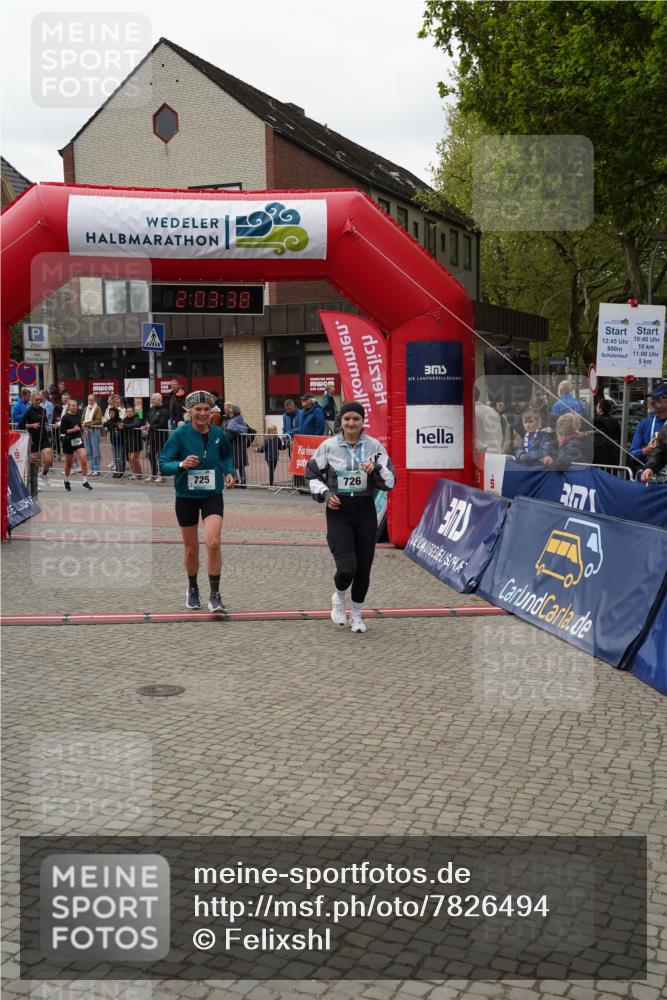 04.05.2025 - 8. Wedeler Halbmarathon Felixshl http://msf.ph/oto/7826494 04.05.2025 12:03:36 Ziel 449, 725, 733, 734 meine-sportfotos.de