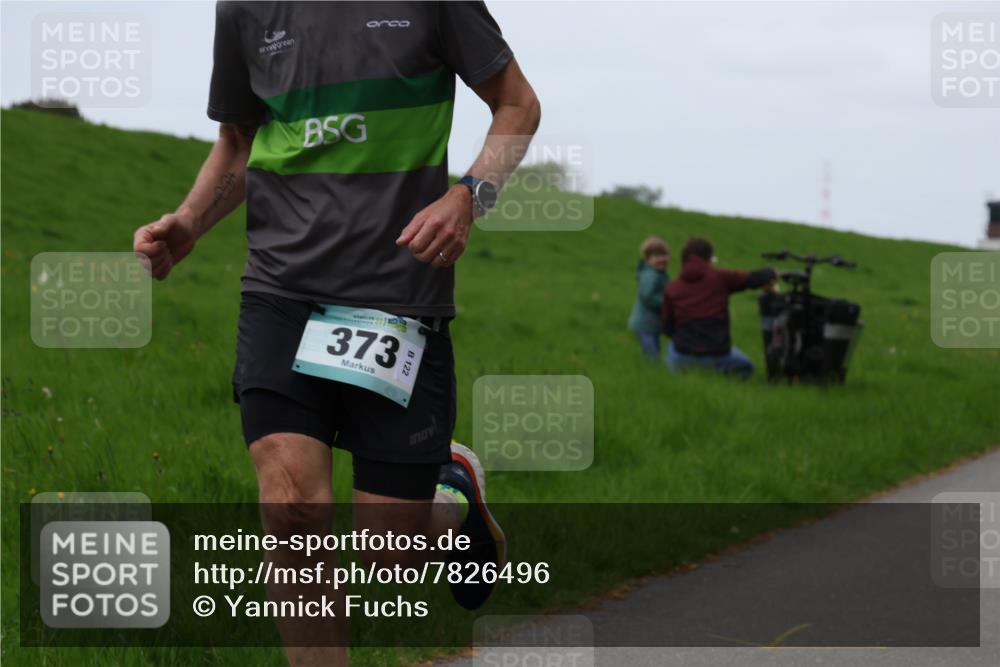 04.05.2025 - 8. Wedeler Halbmarathon Yannick Fuchs http://msf.ph/oto/7826496 04.05.2025 11:13:47 Laufen 373, 122 meine-sportfotos.de
