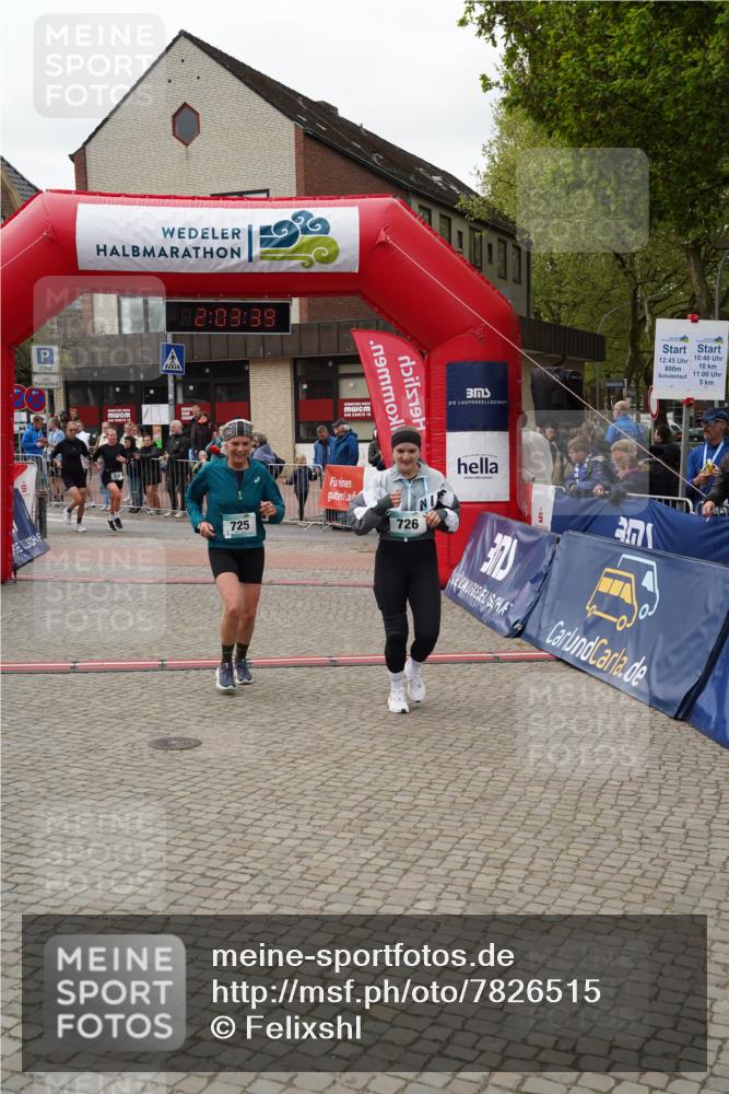 04.05.2025 - 8. Wedeler Halbmarathon Felixshl http://msf.ph/oto/7826515 04.05.2025 12:03:37 Ziel 449, 725, 733, 734 meine-sportfotos.de
