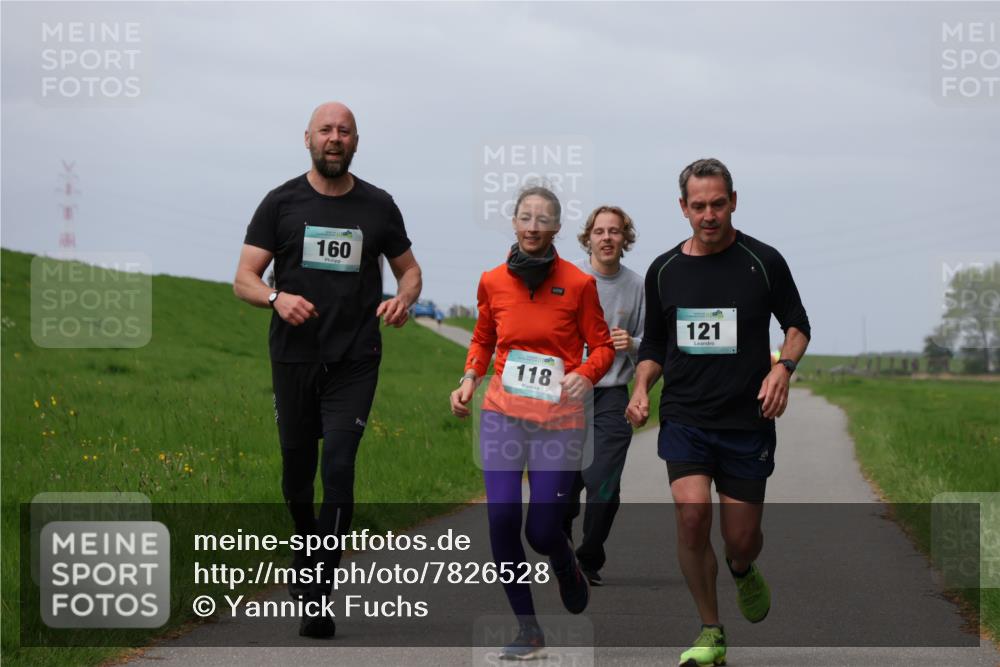 04.05.2025 - 8. Wedeler Halbmarathon Yannick Fuchs http://msf.ph/oto/7826528 04.05.2025 11:55:43 Laufen 160, 118, 121 meine-sportfotos.de