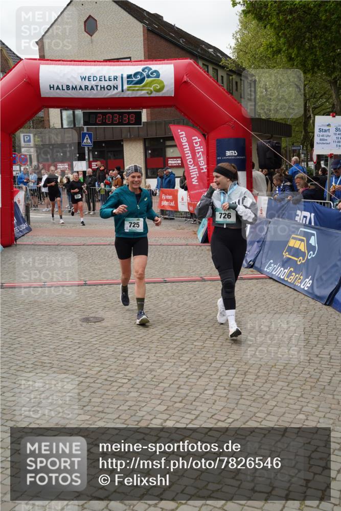 04.05.2025 - 8. Wedeler Halbmarathon Felixshl http://msf.ph/oto/7826546 04.05.2025 12:03:37 Ziel 449, 725, 733, 734 meine-sportfotos.de