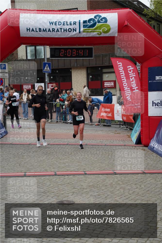 04.05.2025 - 8. Wedeler Halbmarathon Felixshl http://msf.ph/oto/7826565 04.05.2025 12:03:39 Ziel 725, 733, 734, 771 meine-sportfotos.de