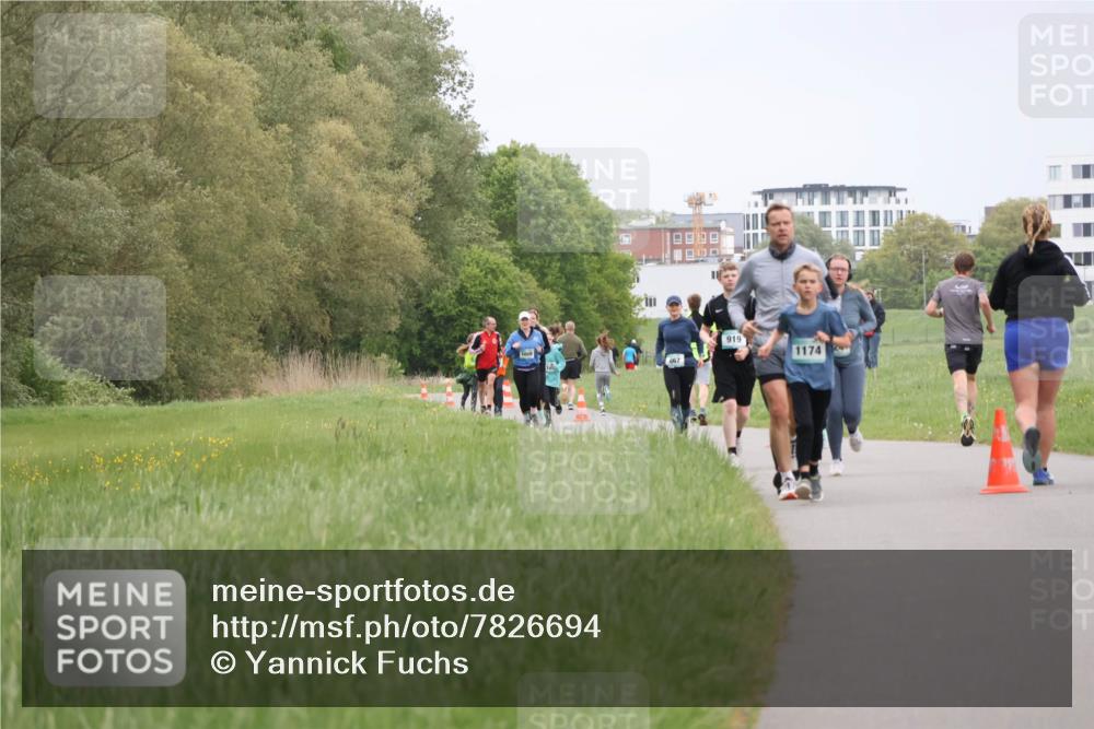 04.05.2025 - 8. Wedeler Halbmarathon Yannick Fuchs http://msf.ph/oto/7826694 04.05.2025 11:14:06 Laufen 919, 1174 meine-sportfotos.de