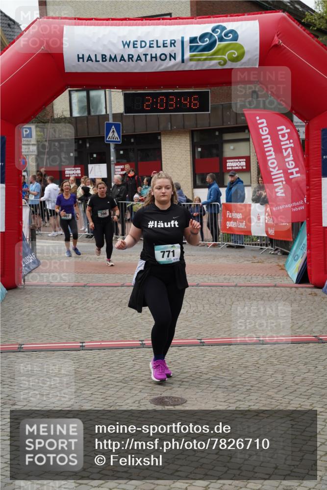 04.05.2025 - 8. Wedeler Halbmarathon Felixshl http://msf.ph/oto/7826710 04.05.2025 12:03:44 Ziel 307, 396, 733, 734, 771 meine-sportfotos.de