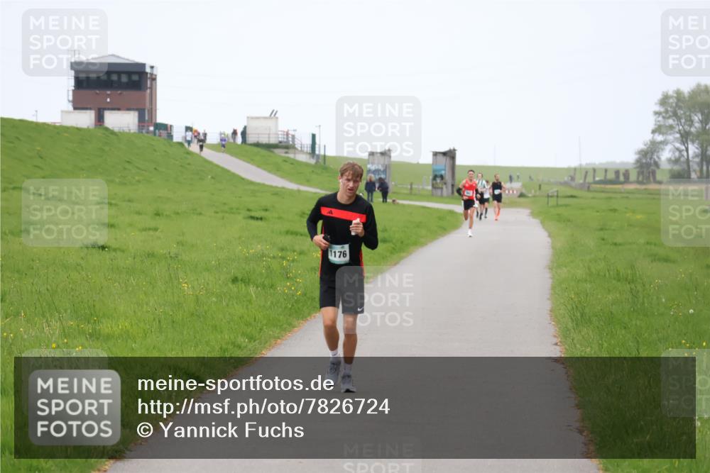 04.05.2025 - 8. Wedeler Halbmarathon Yannick Fuchs http://msf.ph/oto/7826724 04.05.2025 11:14:10 Laufen 1176 meine-sportfotos.de