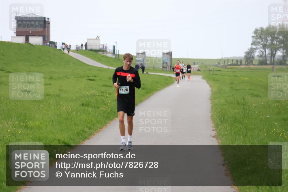 04.05.2025 - 8. Wedeler Halbmarathon Yannick Fuchs http://msf.ph/oto/7826728 04.05.2025 11:14:10 Laufen 1176 meine-sportfotos.de