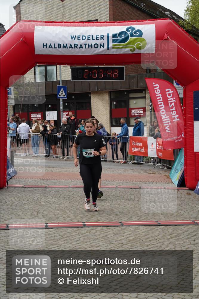 04.05.2025 - 8. Wedeler Halbmarathon Felixshl http://msf.ph/oto/7826741 04.05.2025 12:03:46 Ziel 307, 396, 771 meine-sportfotos.de