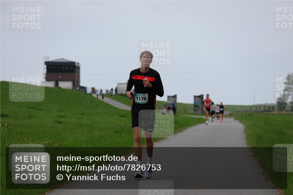 04.05.2025 - 8. Wedeler Halbmarathon Yannick Fuchs http://msf.ph/oto/7826753 04.05.2025 11:14:13 Laufen 1176 meine-sportfotos.de