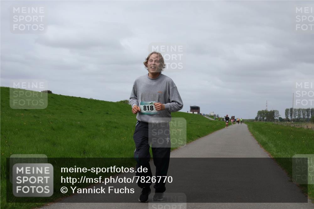 04.05.2025 - 8. Wedeler Halbmarathon Yannick Fuchs http://msf.ph/oto/7826770 04.05.2025 11:55:49 Laufen 818 meine-sportfotos.de