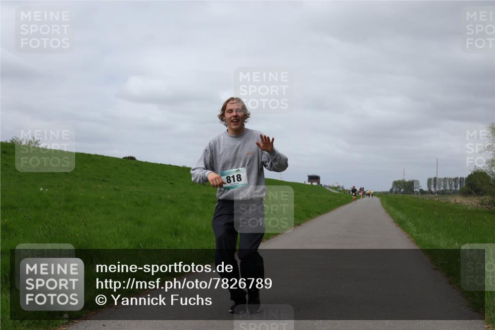 04.05.2025 - 8. Wedeler Halbmarathon Yannick Fuchs http://msf.ph/oto/7826789 04.05.2025 11:55:49 Laufen 818 meine-sportfotos.de