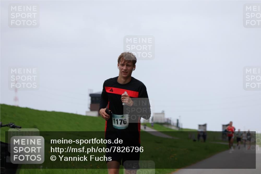 04.05.2025 - 8. Wedeler Halbmarathon Yannick Fuchs http://msf.ph/oto/7826796 04.05.2025 11:14:16 Laufen 1176 meine-sportfotos.de