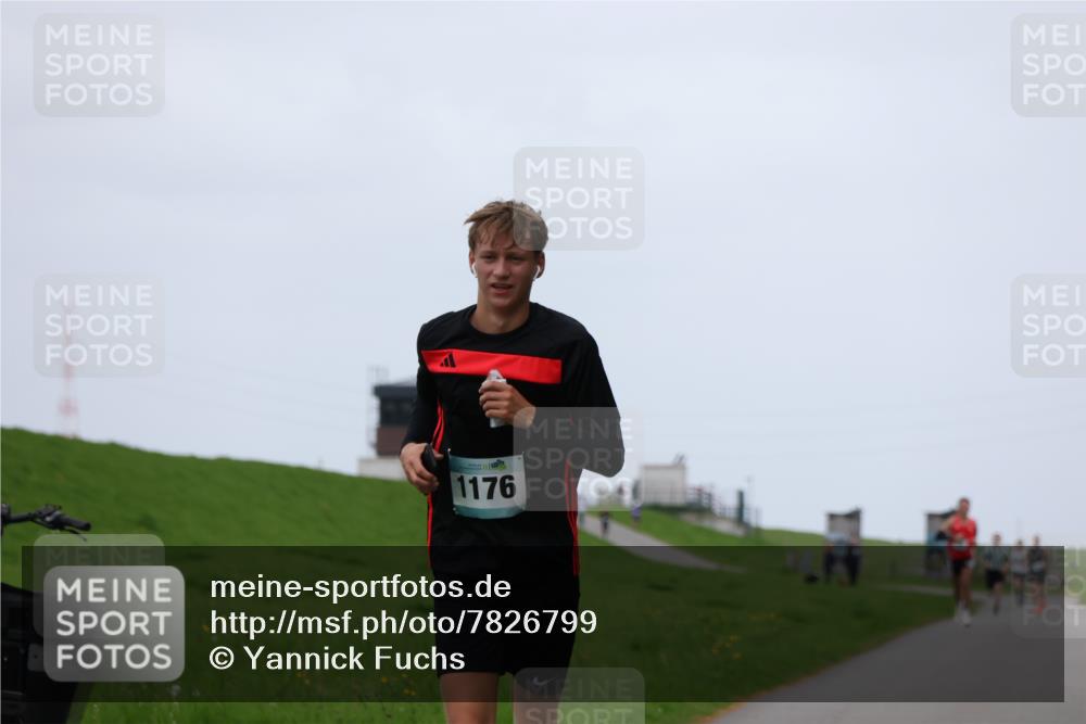 04.05.2025 - 8. Wedeler Halbmarathon Yannick Fuchs http://msf.ph/oto/7826799 04.05.2025 11:14:16 Laufen 1176 meine-sportfotos.de