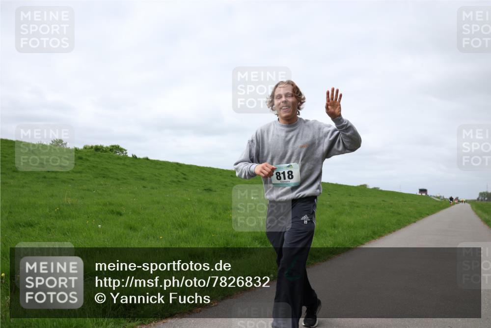 04.05.2025 - 8. Wedeler Halbmarathon Yannick Fuchs http://msf.ph/oto/7826832 04.05.2025 11:55:50 Laufen 15, 818 meine-sportfotos.de