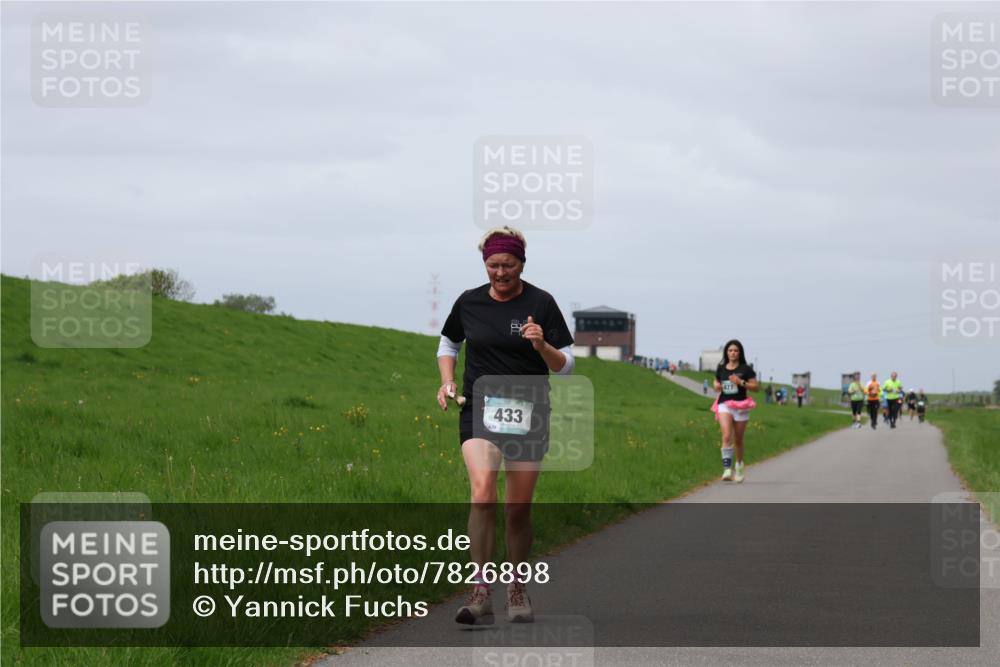 04.05.2025 - 8. Wedeler Halbmarathon Yannick Fuchs http://msf.ph/oto/7826898 04.05.2025 11:56:07 Laufen 433 meine-sportfotos.de