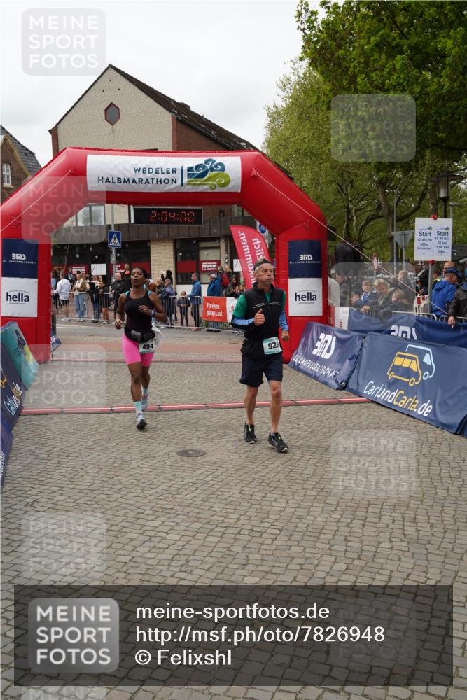04.05.2025 - 8. Wedeler Halbmarathon Felixshl http://msf.ph/oto/7826948 04.05.2025 12:03:57 Ziel 146, 494, 926 meine-sportfotos.de
