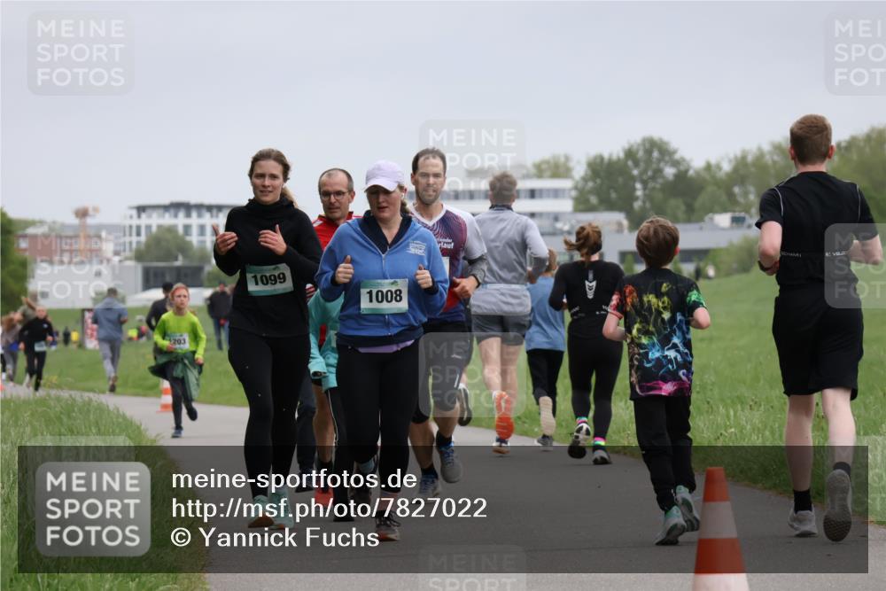 04.05.2025 - 8. Wedeler Halbmarathon Yannick Fuchs http://msf.ph/oto/7827022 04.05.2025 11:14:32 Laufen 203, 1099, 1008 meine-sportfotos.de