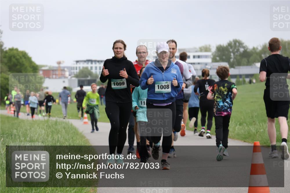 04.05.2025 - 8. Wedeler Halbmarathon Yannick Fuchs http://msf.ph/oto/7827033 04.05.2025 11:14:33 Laufen 1203, 1099, 11, 1008 meine-sportfotos.de
