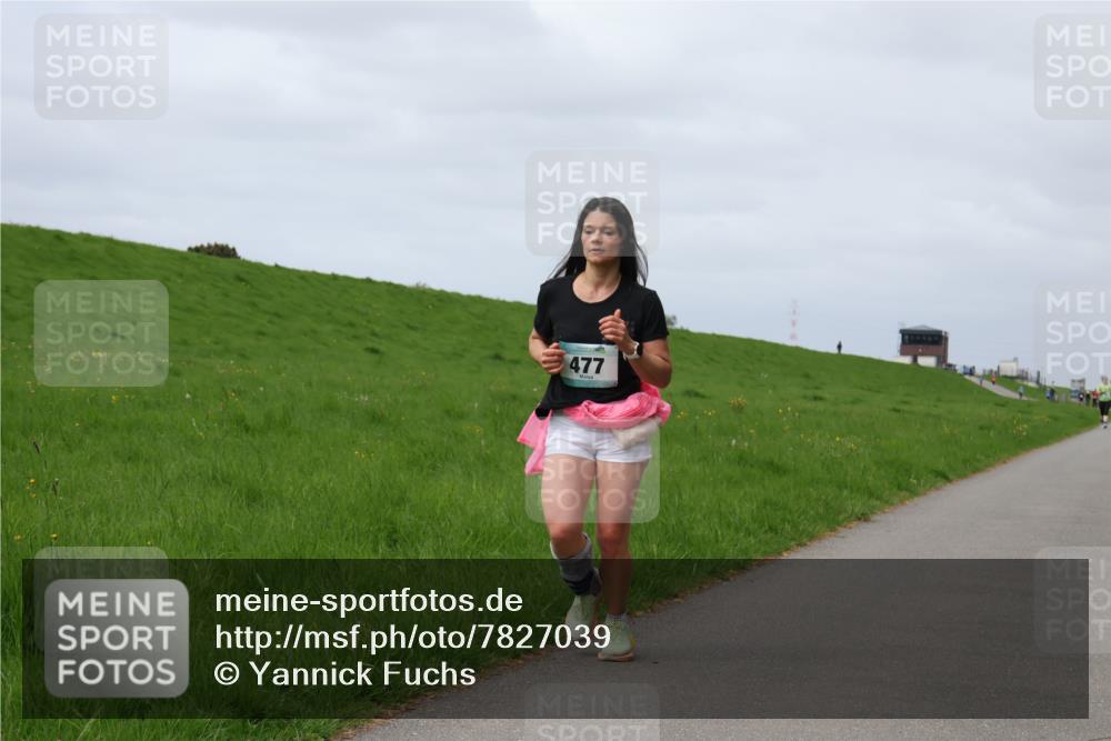 04.05.2025 - 8. Wedeler Halbmarathon Yannick Fuchs http://msf.ph/oto/7827039 04.05.2025 11:56:16 Laufen 477 meine-sportfotos.de