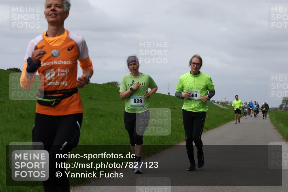 04.05.2025 - 8. Wedeler Halbmarathon Yannick Fuchs http://msf.ph/oto/7827123 04.05.2025 11:56:44 Laufen 829, 584 meine-sportfotos.de