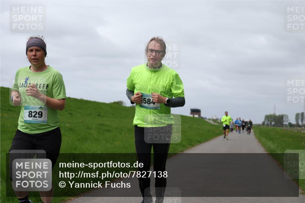 04.05.2025 - 8. Wedeler Halbmarathon Yannick Fuchs http://msf.ph/oto/7827138 04.05.2025 11:56:46 Laufen 584, 829 meine-sportfotos.de