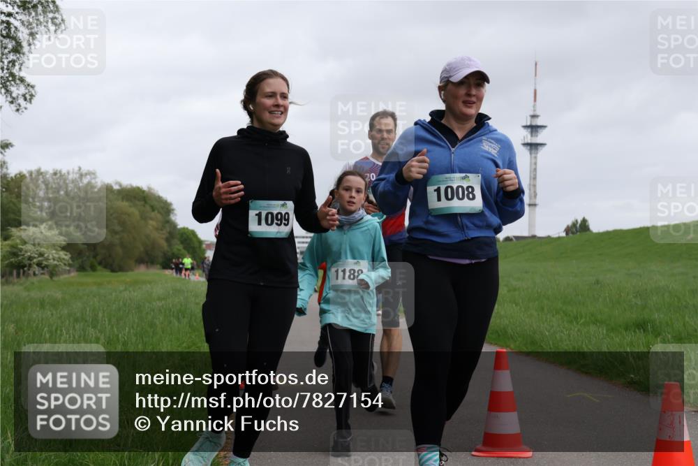 04.05.2025 - 8. Wedeler Halbmarathon Yannick Fuchs http://msf.ph/oto/7827154 04.05.2025 11:14:40 Laufen 1099, 1182, 20, 1008 meine-sportfotos.de