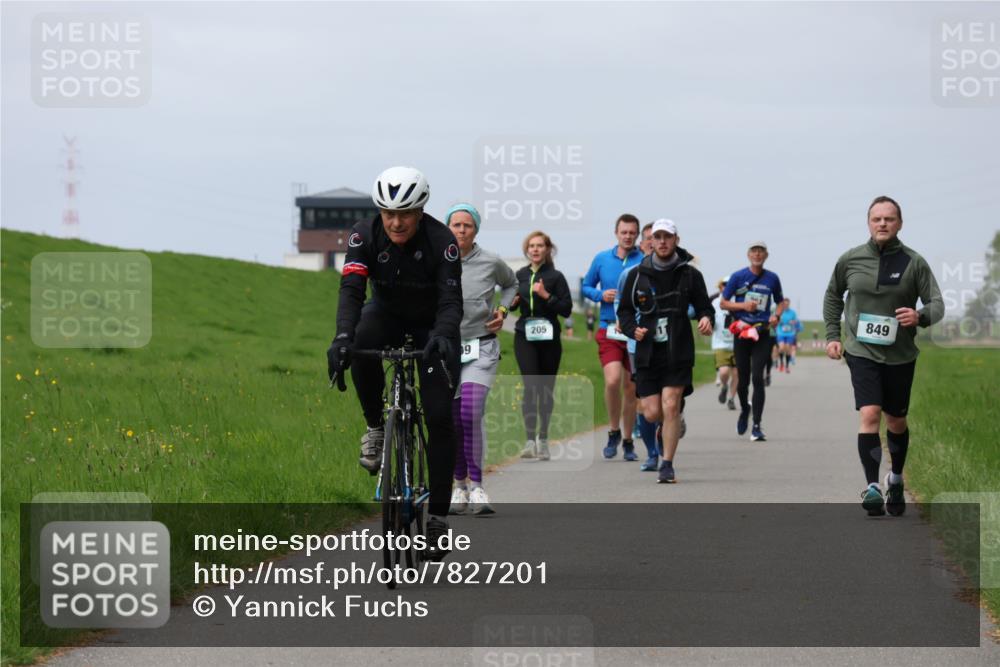 04.05.2025 - 8. Wedeler Halbmarathon Yannick Fuchs http://msf.ph/oto/7827201 04.05.2025 11:56:58 Laufen 9, 205, 849 meine-sportfotos.de