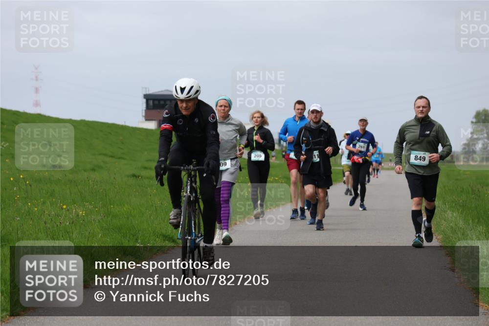 04.05.2025 - 8. Wedeler Halbmarathon Yannick Fuchs http://msf.ph/oto/7827205 04.05.2025 11:56:58 Laufen 09, 205, 261, 849 meine-sportfotos.de