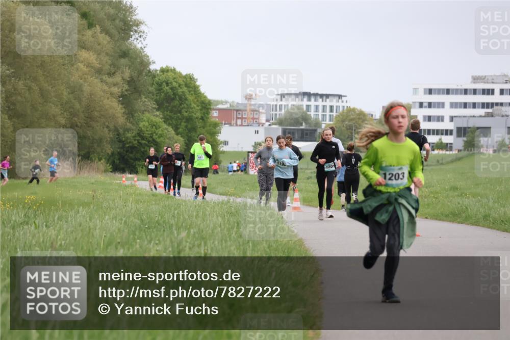 04.05.2025 - 8. Wedeler Halbmarathon Yannick Fuchs http://msf.ph/oto/7827222 04.05.2025 11:14:44 Laufen 483, 119, 1201, 1203 meine-sportfotos.de