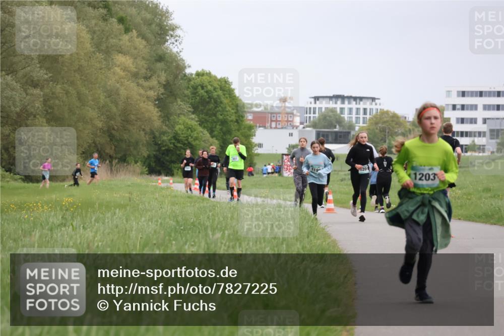 04.05.2025 - 8. Wedeler Halbmarathon Yannick Fuchs http://msf.ph/oto/7827225 04.05.2025 11:14:44 Laufen 483, 119, 201, 1203 meine-sportfotos.de