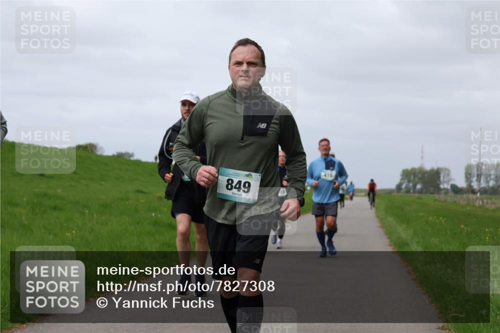 04.05.2025 - 8. Wedeler Halbmarathon Yannick Fuchs http://msf.ph/oto/7827308 04.05.2025 11:57:07 Laufen 849, 415 meine-sportfotos.de