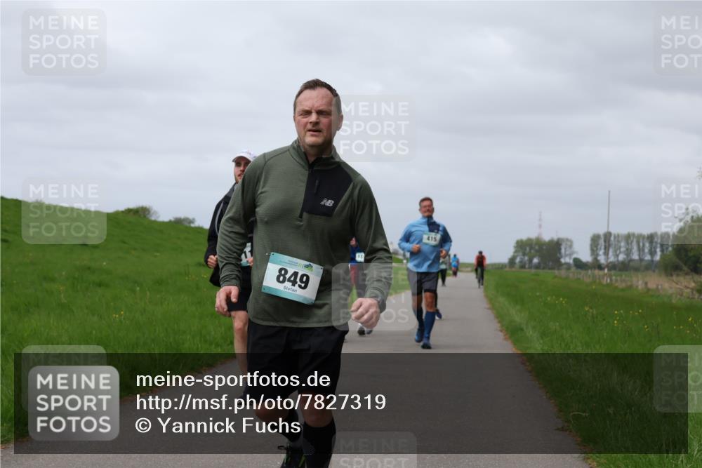 04.05.2025 - 8. Wedeler Halbmarathon Yannick Fuchs http://msf.ph/oto/7827319 04.05.2025 11:57:07 Laufen 849, 415 meine-sportfotos.de