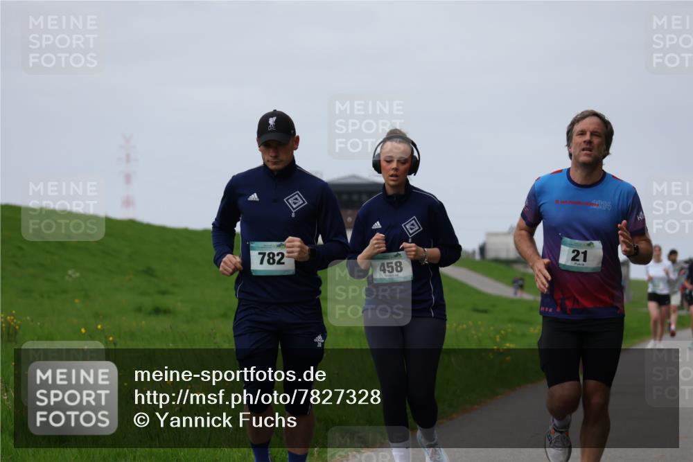 04.05.2025 - 8. Wedeler Halbmarathon Yannick Fuchs http://msf.ph/oto/7827328 04.05.2025 11:34:17 Laufen 13, 2024, 24, 782, 458, 21 meine-sportfotos.de