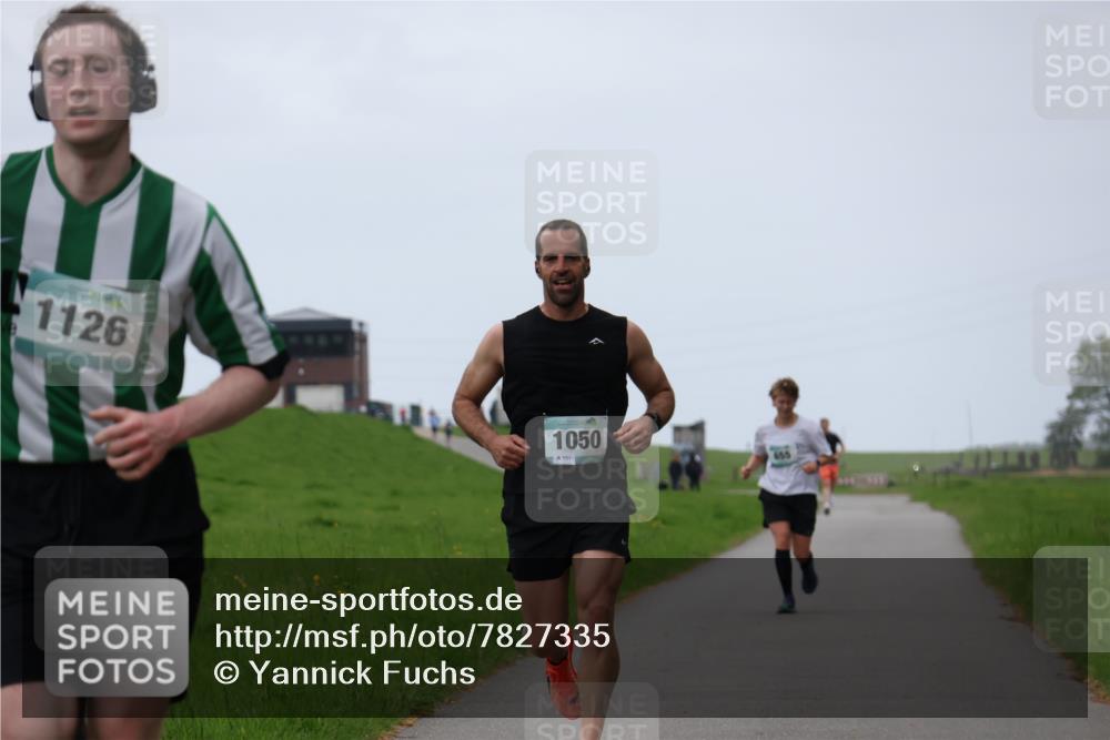 04.05.2025 - 8. Wedeler Halbmarathon Yannick Fuchs http://msf.ph/oto/7827335 04.05.2025 11:14:53 Laufen 1126, 6, 1050, 151 meine-sportfotos.de