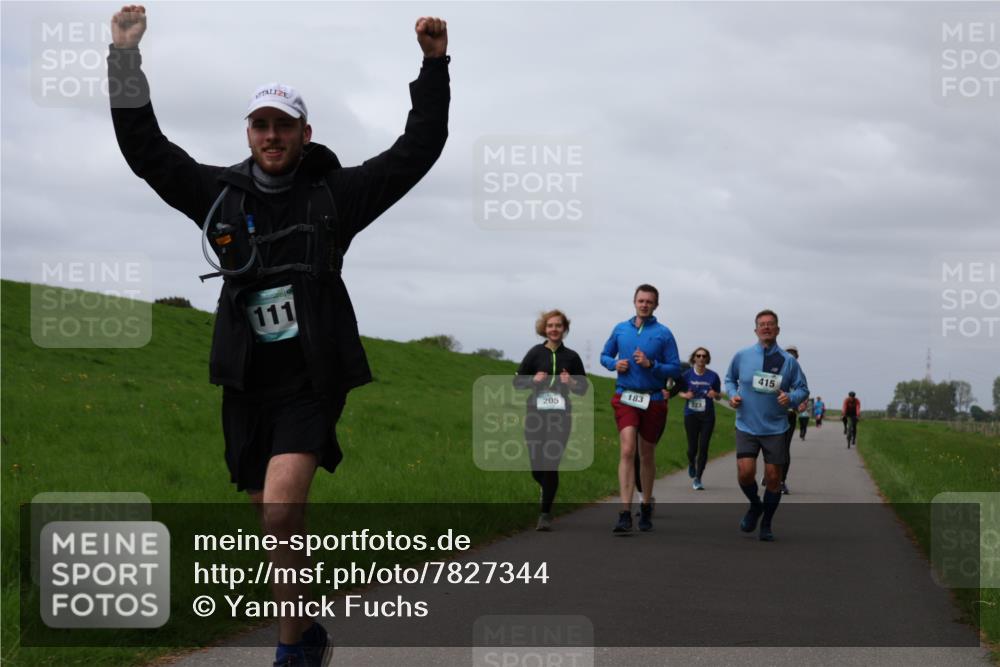 04.05.2025 - 8. Wedeler Halbmarathon Yannick Fuchs http://msf.ph/oto/7827344 04.05.2025 11:57:09 Laufen 111, 205, 183, 223, 415 meine-sportfotos.de
