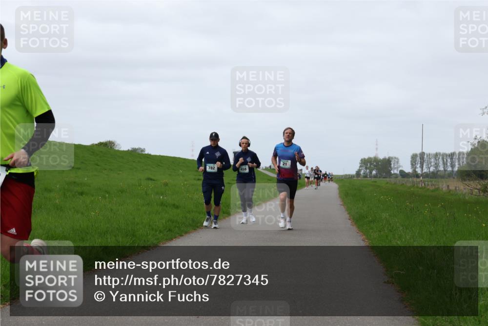 04.05.2025 - 8. Wedeler Halbmarathon Yannick Fuchs http://msf.ph/oto/7827345 04.05.2025 11:34:18 Laufen 782, 21, 458 meine-sportfotos.de