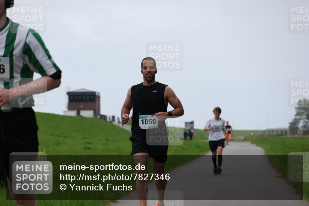 04.05.2025 - 8. Wedeler Halbmarathon Yannick Fuchs http://msf.ph/oto/7827346 04.05.2025 11:14:53 Laufen 6, 1050, 151 meine-sportfotos.de