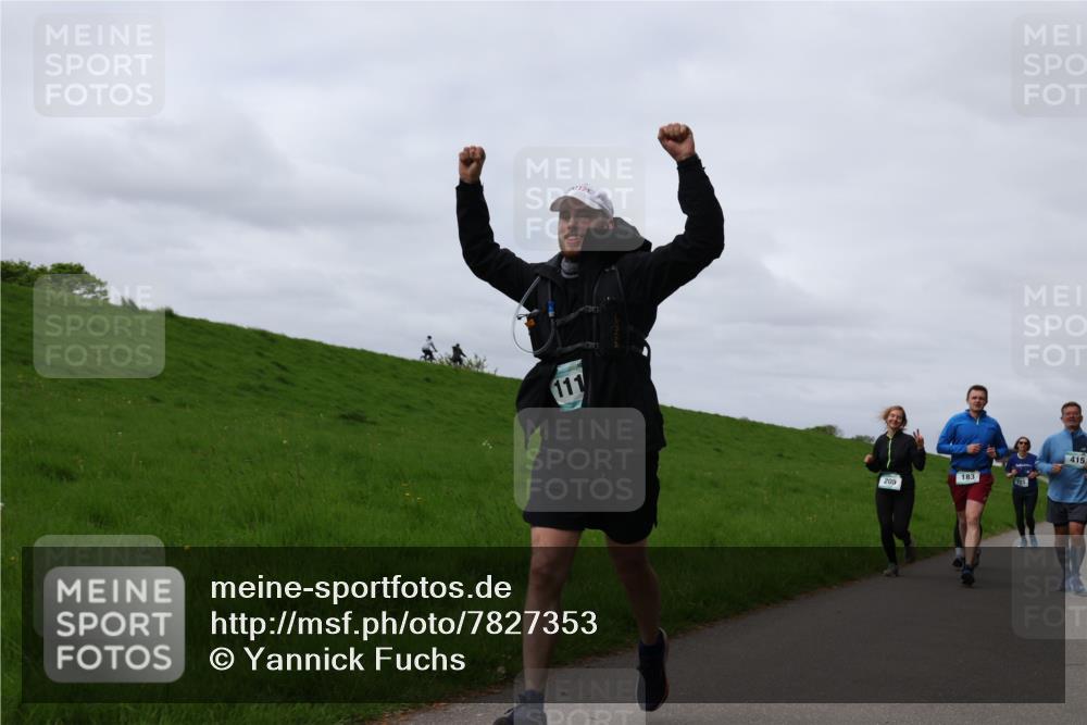 04.05.2025 - 8. Wedeler Halbmarathon Yannick Fuchs http://msf.ph/oto/7827353 04.05.2025 11:57:09 Laufen 111, 205, 183, 415 meine-sportfotos.de