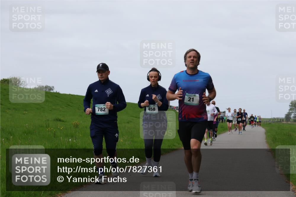 04.05.2025 - 8. Wedeler Halbmarathon Yannick Fuchs http://msf.ph/oto/7827361 04.05.2025 11:34:19 Laufen 782, 458, 9024, 202, 21, 71 meine-sportfotos.de