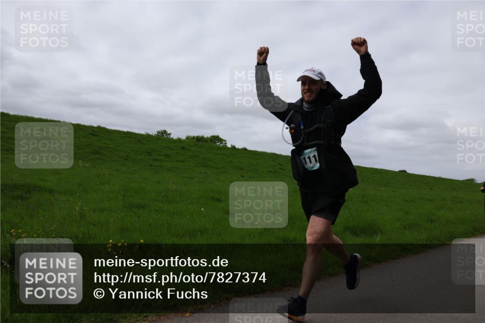 04.05.2025 - 8. Wedeler Halbmarathon Yannick Fuchs http://msf.ph/oto/7827374 04.05.2025 11:57:09 Laufen 111 meine-sportfotos.de