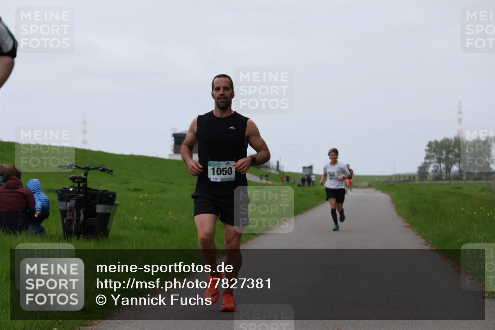 04.05.2025 - 8. Wedeler Halbmarathon Yannick Fuchs http://msf.ph/oto/7827381 04.05.2025 11:14:54 Laufen 1050, 151 meine-sportfotos.de