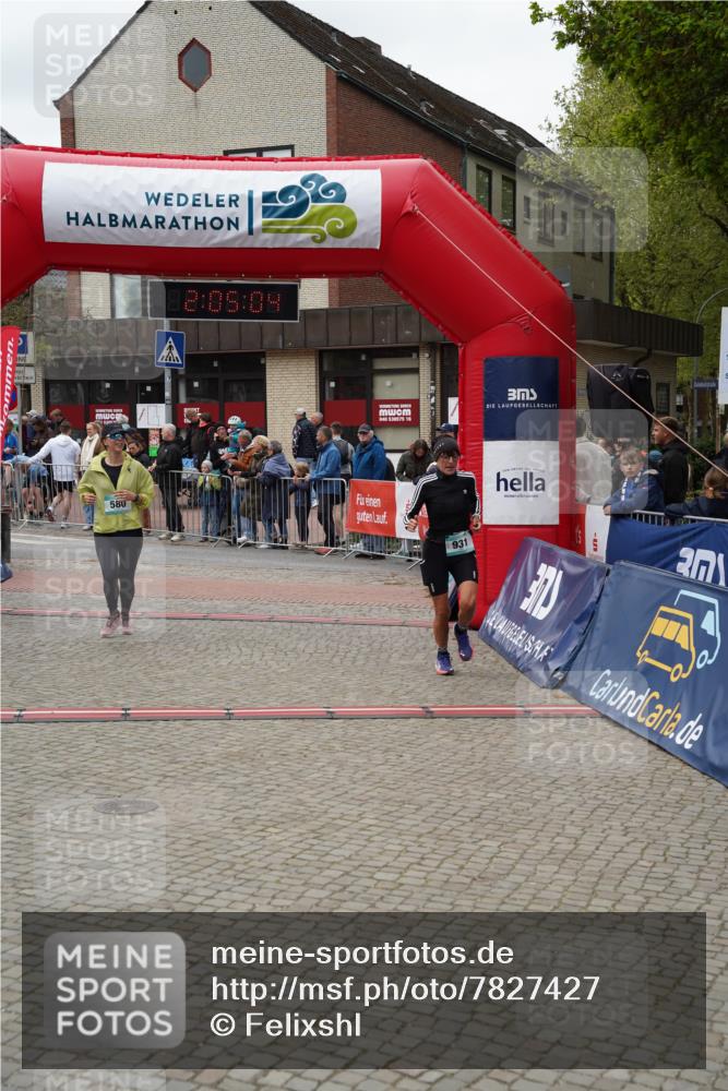 04.05.2025 - 8. Wedeler Halbmarathon Felixshl http://msf.ph/oto/7827427 04.05.2025 12:05:02 Ziel 580, 931 meine-sportfotos.de