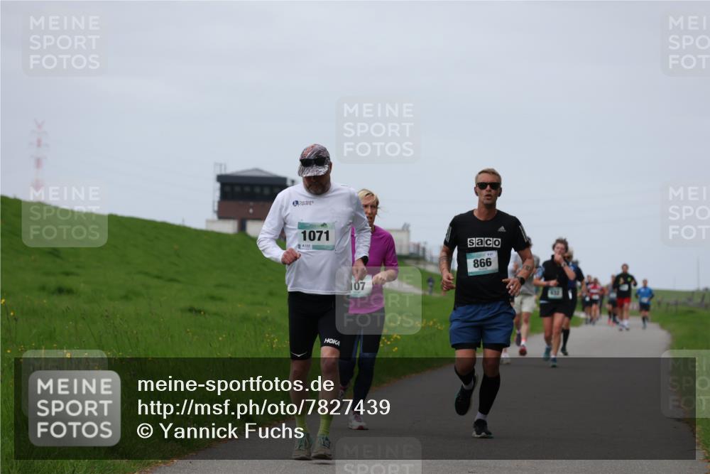 04.05.2025 - 8. Wedeler Halbmarathon Yannick Fuchs http://msf.ph/oto/7827439 04.05.2025 11:34:25 Laufen 1071, 117, 107, 866 meine-sportfotos.de