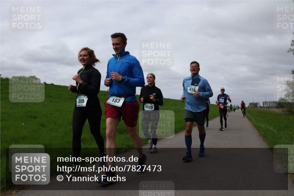 04.05.2025 - 8. Wedeler Halbmarathon Yannick Fuchs http://msf.ph/oto/7827473 04.05.2025 11:57:12 Laufen 215, 183, 205, 1115, 415 meine-sportfotos.de